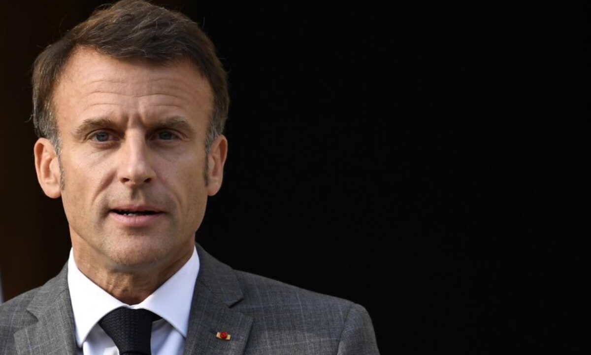 Macron: "Tornano le ambizioni imperiali, calpestato il diritto internazionale"