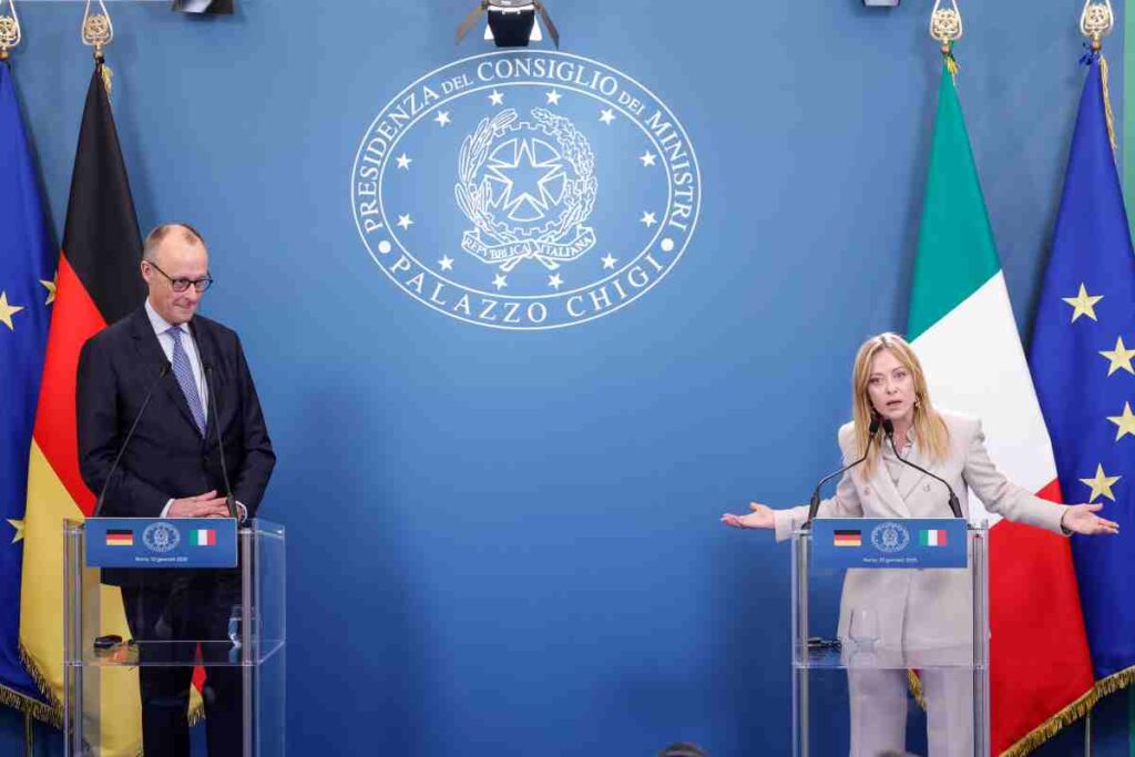 Meloni con Merz