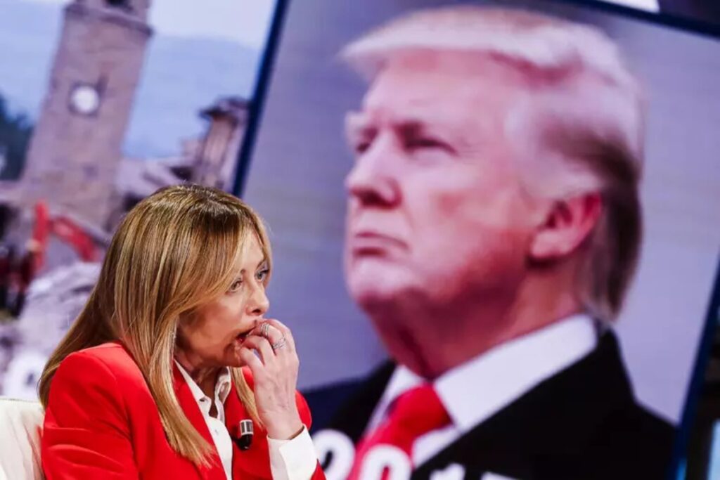 meloni con sfondo trump