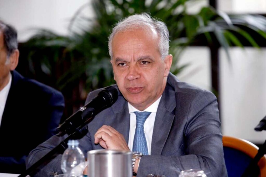 Sicurezza, la nuova stretta. Il ministro Piantedosi ha pronto il piano: leggi antimaranza, tutele agli agenti ed espulsioni più veloci