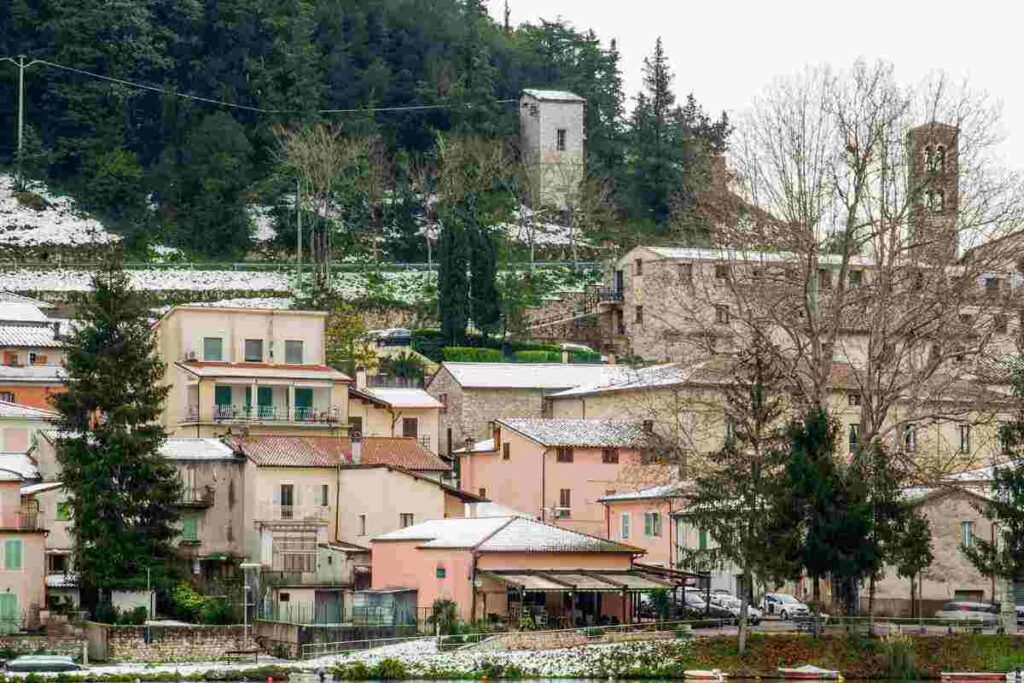 Non è un sogno, è in Italia: il borgo incantato dove si trova