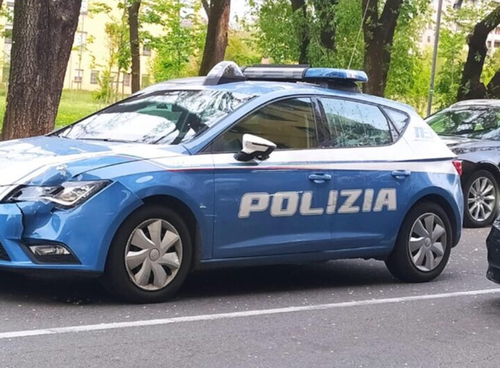 Una volante della Polizia