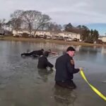 Poliziotti salvano bambino sul ghiaccio