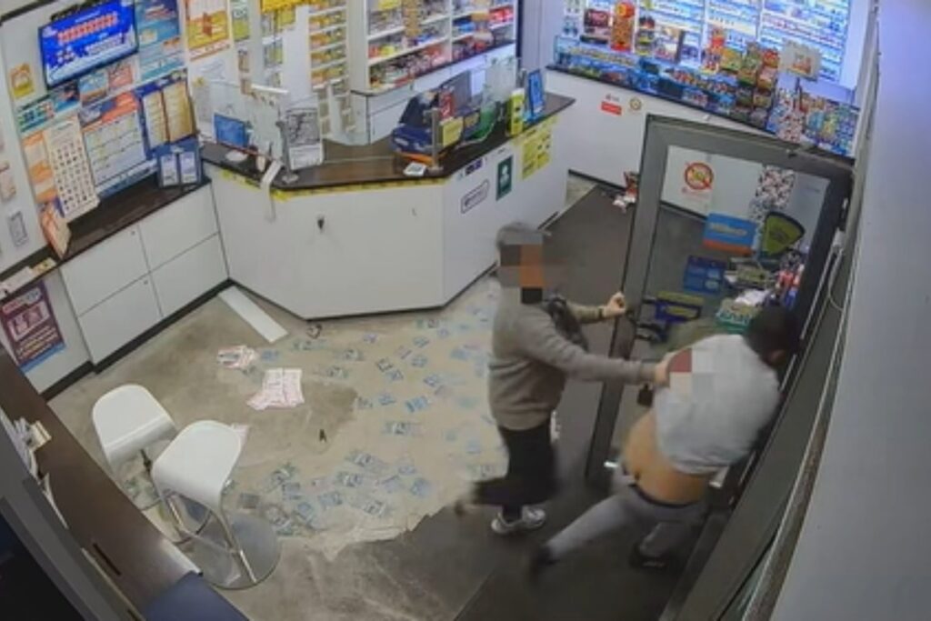 rapina tabaccaio brescia