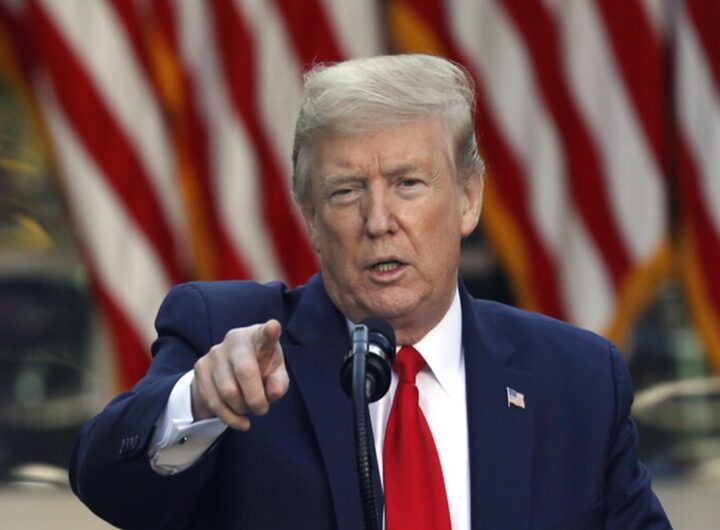 Trump un fiume in piena sulla Groenlandia: "Solo noi possiamo difenderla, è nostra. Danimarca ingrata"