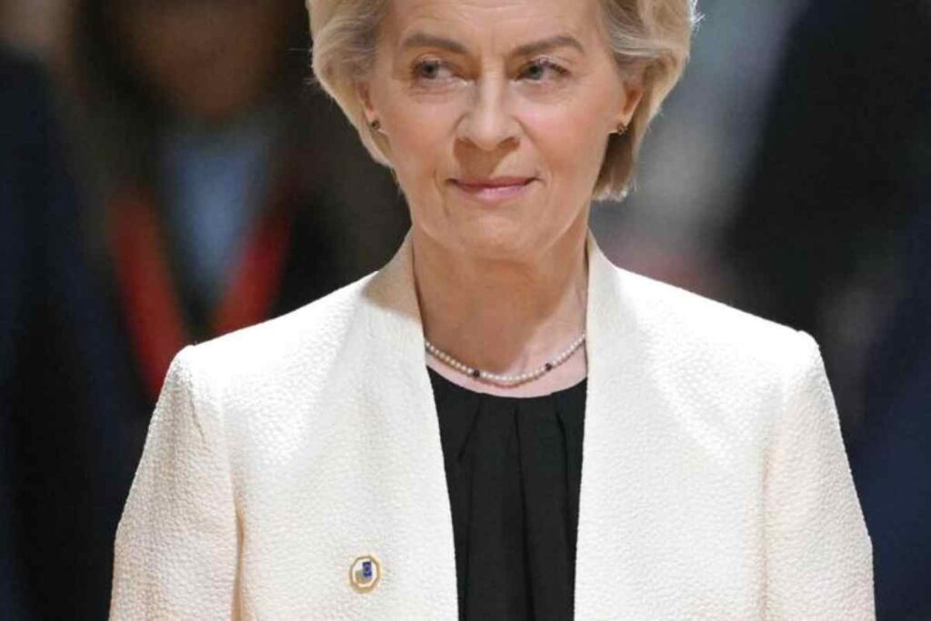 Von der Leyen: "L'indipendenza europea è un imperativo. I dazi Usa un errore, la nostra risposta sarà ferma"