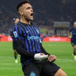 Lautaro Martinez festeggia dopo un gol