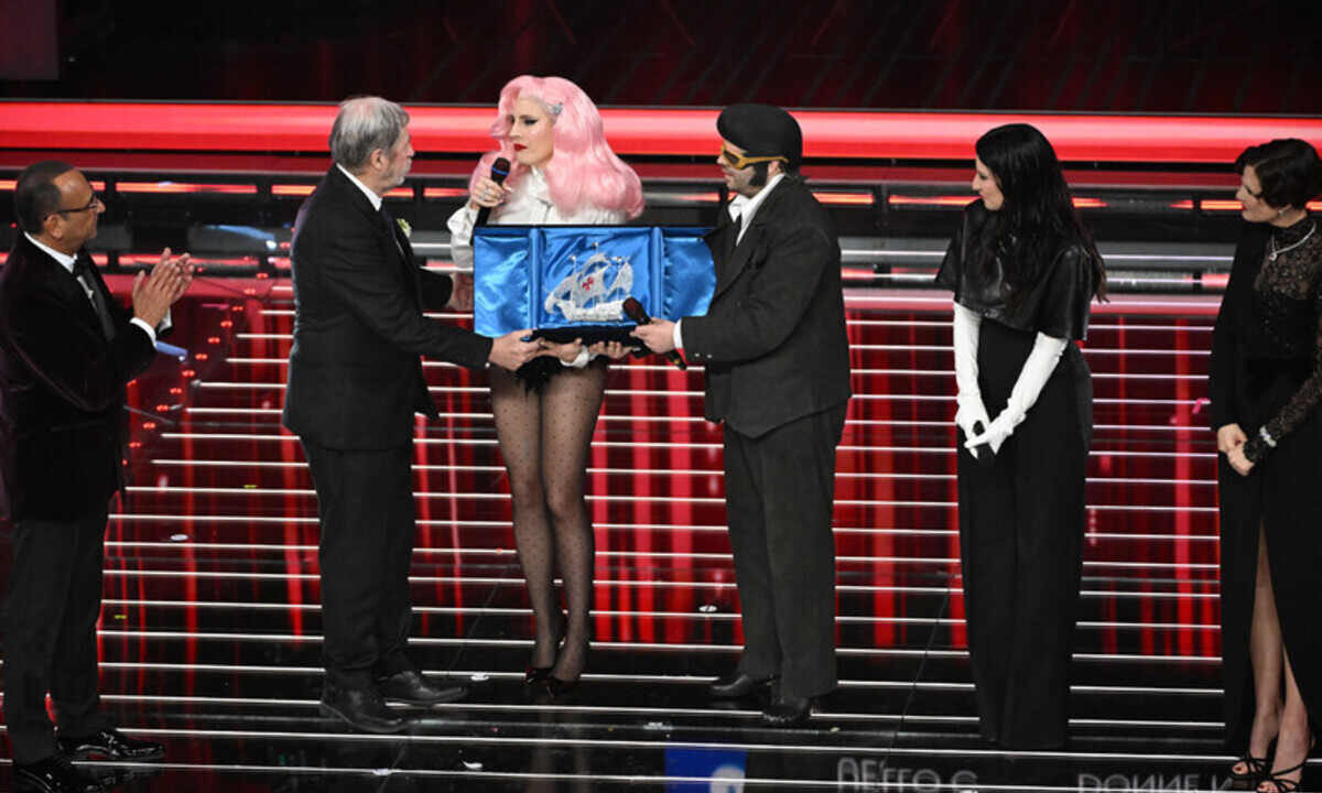 Sanremo serata cover, vince Ditonellapiaga