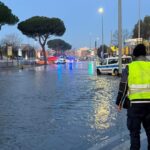 Strada allagata roma est