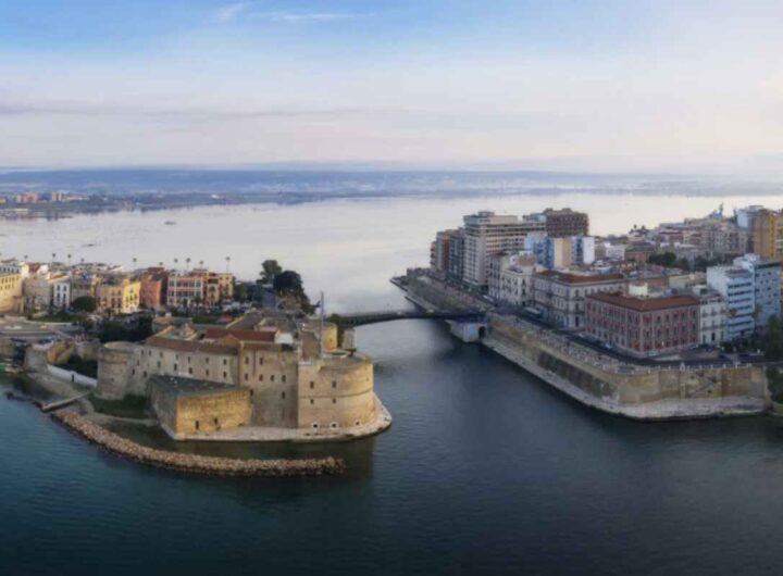 Tra le attrazioni più iconiche della città di Taranto spicca il Castello Aragonese, una fortezza imponente costruita nel XIII