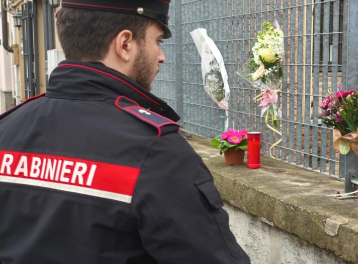 Nizza Monferrato (Asti), 17enne trovata morta in un torrente. Sul corpo segni di violenza. Assediata casa di un giovane