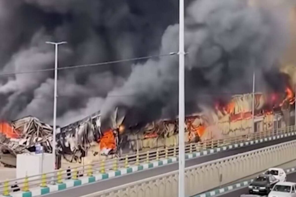 Incendio a Teheran