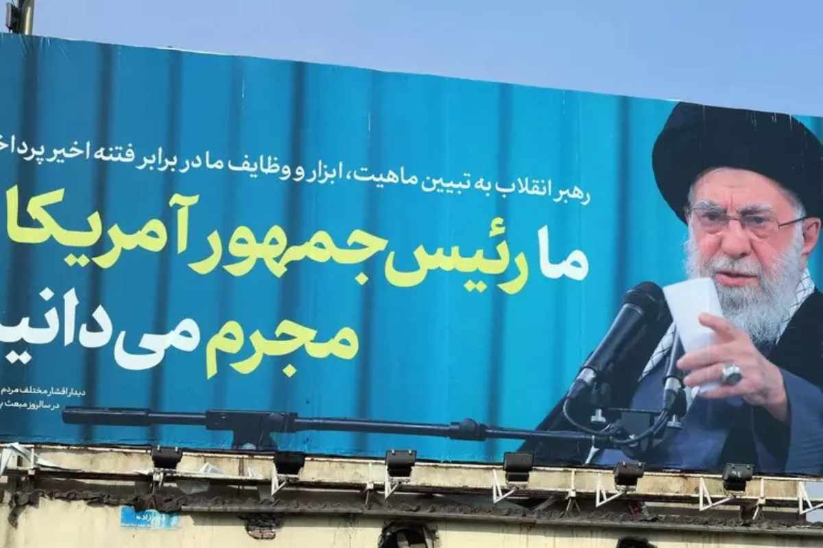 Iran, Trump pronto ad un attacco mirato: Teheran però vuole trattare e intanto prepara la successione a Khamenei nel caso venisse ucciso