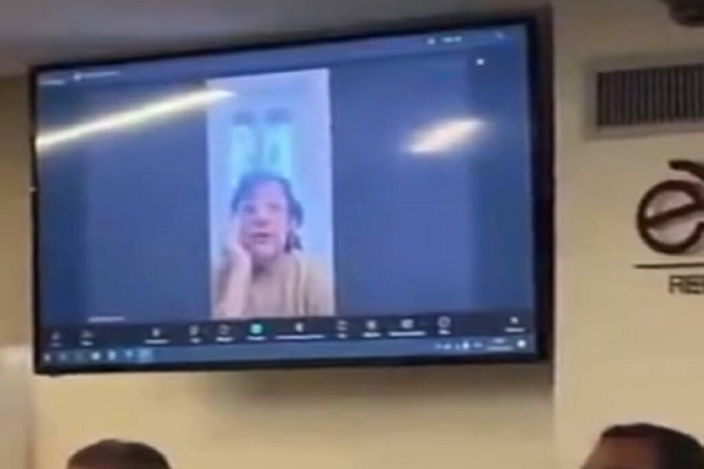 La deputata Matone parla in collegamento all'evento della Lega in Calabria