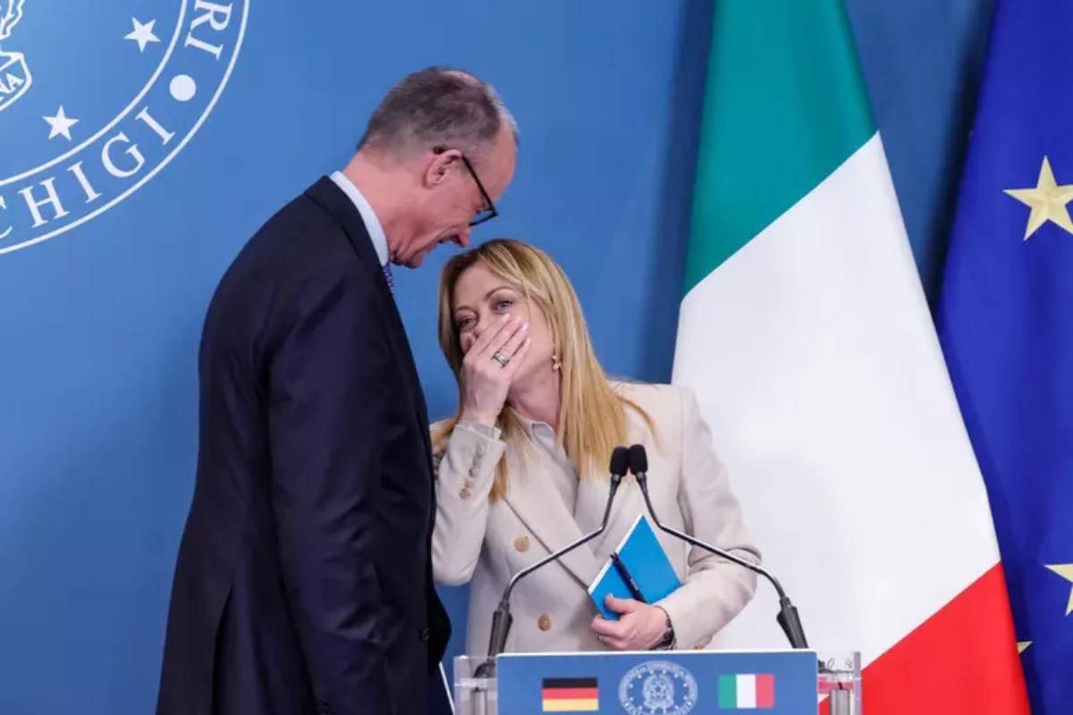 il cancelliere tedesco Friedrich Merz con Giorgia Meloni
