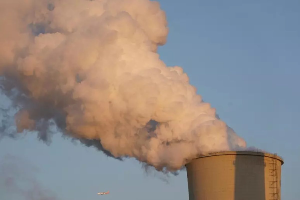 Anidride carbonica da una centrale elettrica