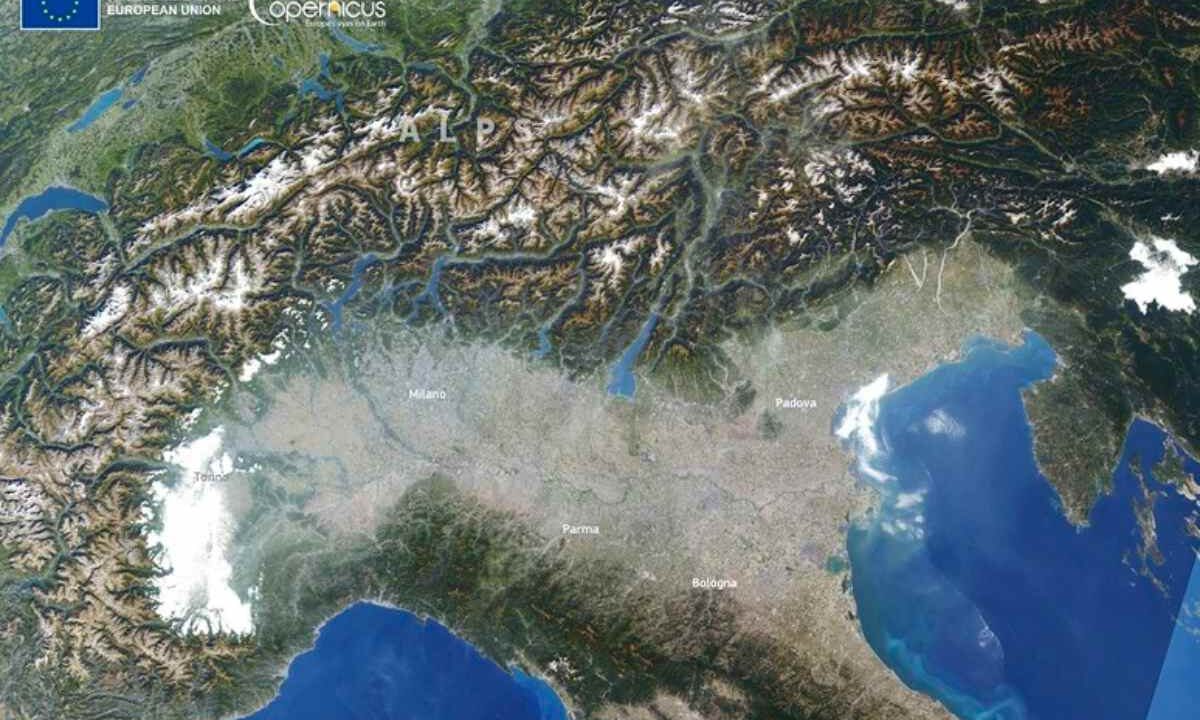 la pianura padana vista dal satellite