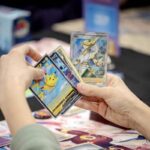 giocare con carte pokemon