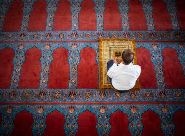 uomo durante il ramadan