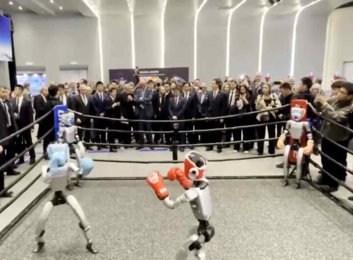 Incontro di pugilato tra robot