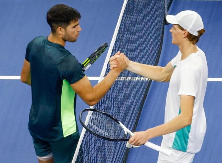 sinner alcaraz stretta di mano