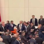 Rissa al parlamento turco