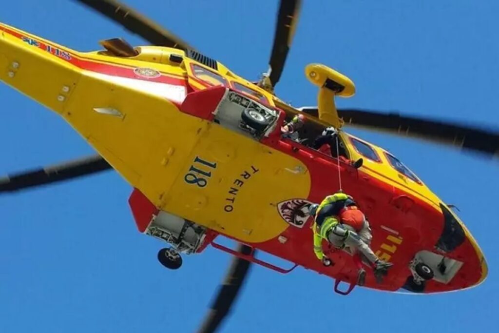 Un elicottero dei soccorsi