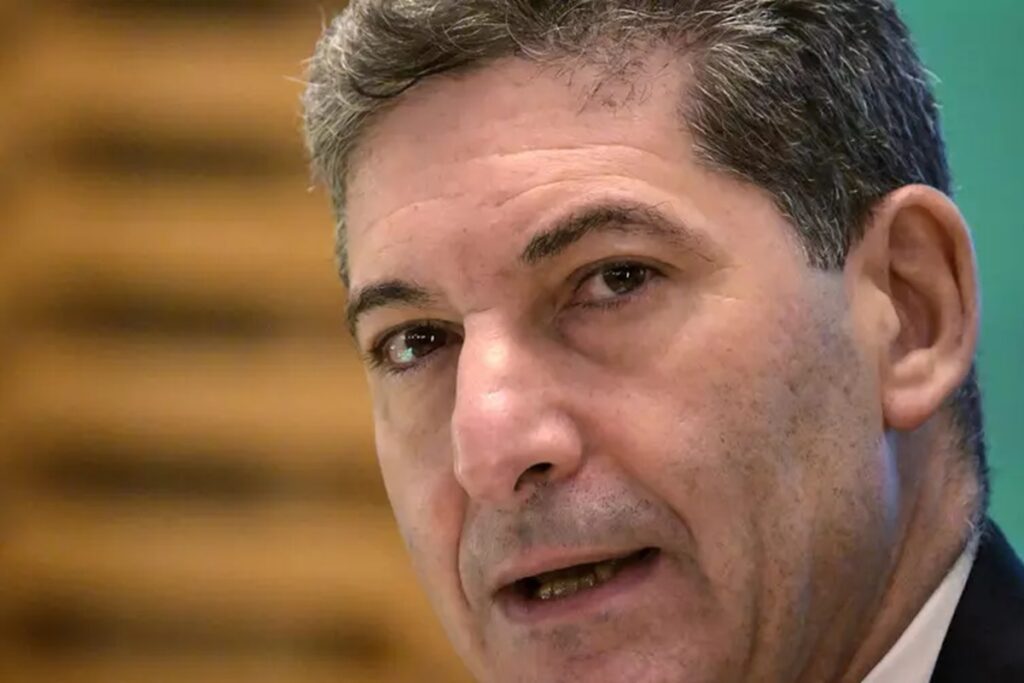 Il capo della Polizia, Vittorio Pisani