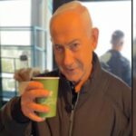 Il video di Netanyahu che mostra le mani e scherza sulle notizie della sua morte