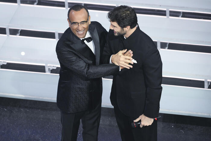 Stefano De Martino conduttore di Sanremo 2026