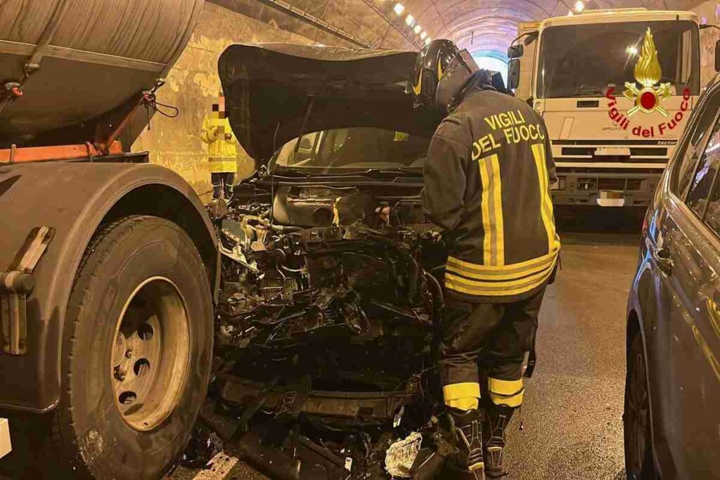 Maxi tamponamento sulla Messina-Palermo