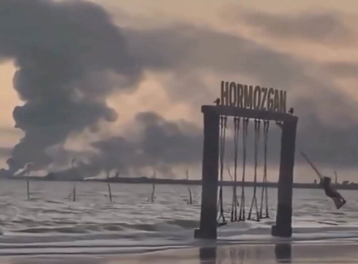 Bambina sull'altalena