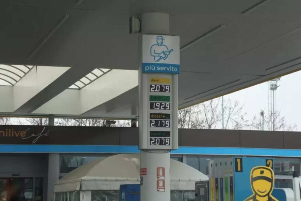 Una stazione di servizio