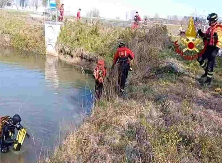 Il corpo di una donna e di un bimbo di circa un anno trovati morti in un laghetto