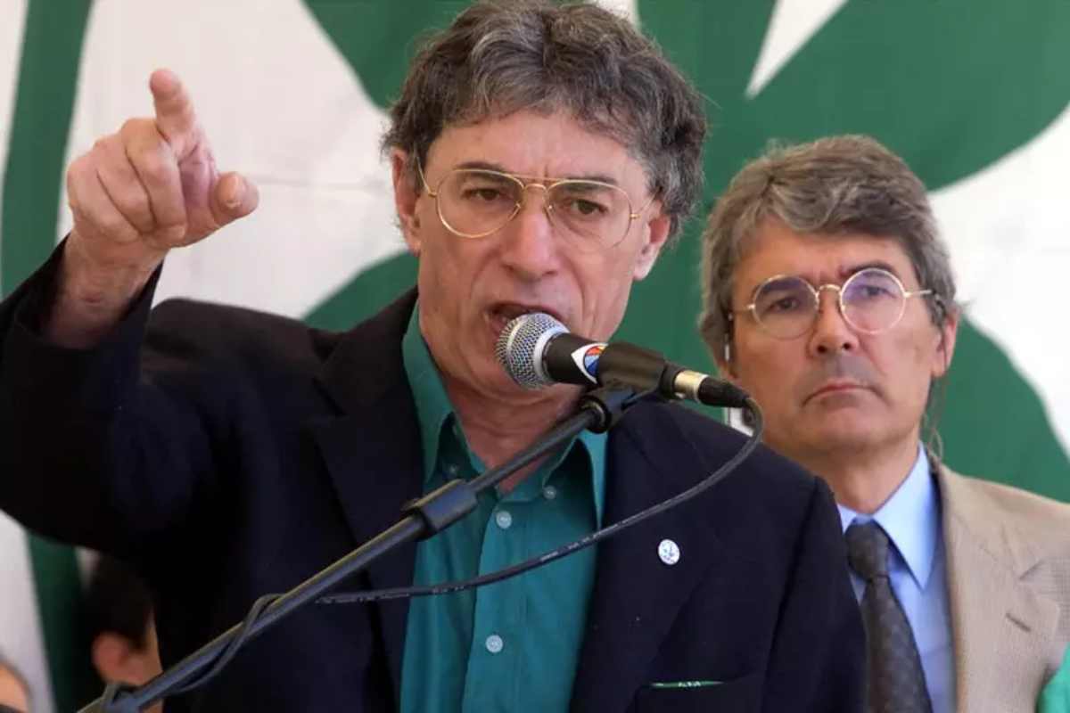 Bossi con l'ex ministro leghista Roberto Castelli 