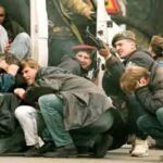 Persone al riparo durante la guerra in Serbia