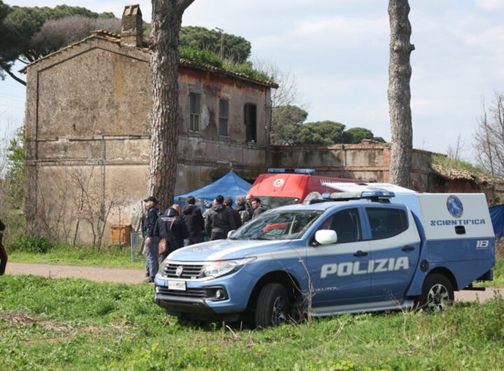 Il casolare crollato al Parco degli Acquedotti, a Roma