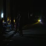 Cuba, blackout totale per la mancanza di carburante per alimentare le centrali: tutta l'isola al buio per diverse ore