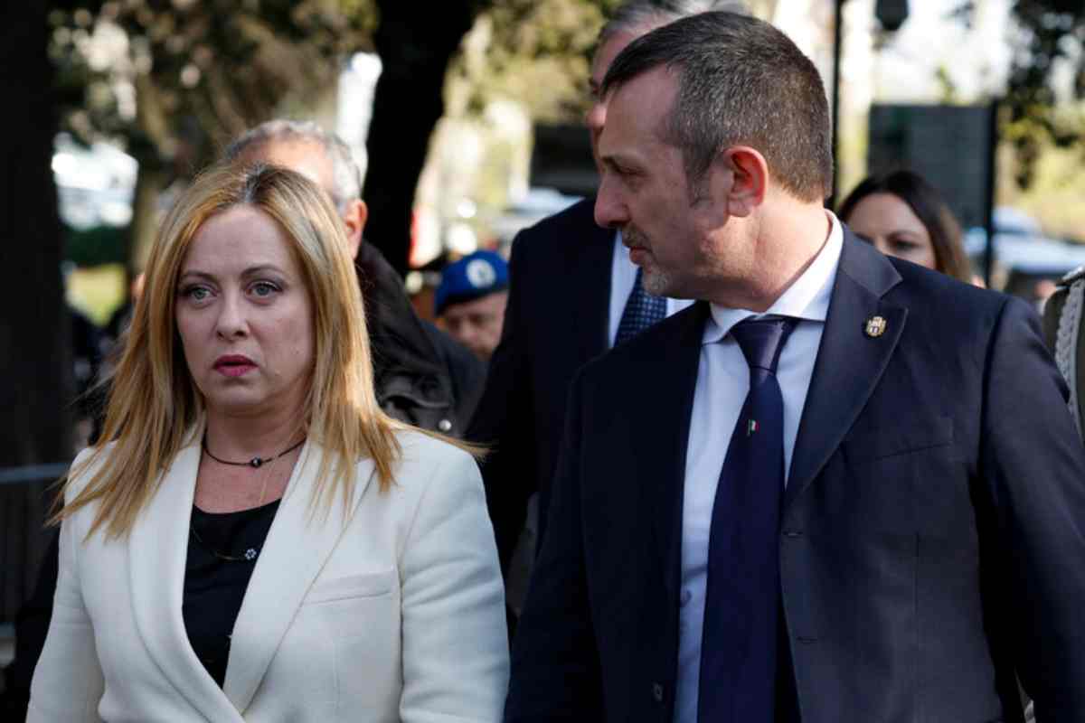Giorgia Meloni con Andrea Delmastro
