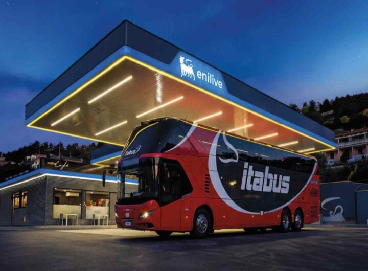 Tutta la flotta Itabus viaggia con il biocarburante diesel HVO di Enilive