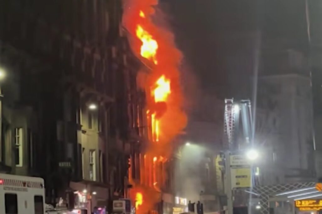 Incendio alla stazione centrale di Glasgow
