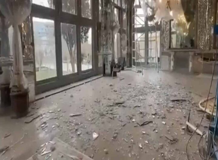 Palazzo Golestan danneggiato