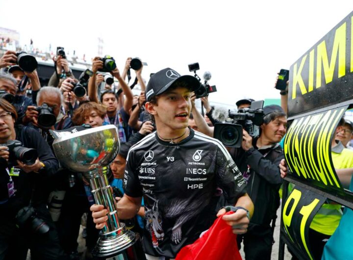 kimi antonelli festeggia in giappone