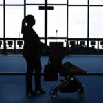 mamma con passeggino