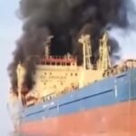 Petroliera in fiamme