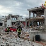 esplosione case piana del sole roma