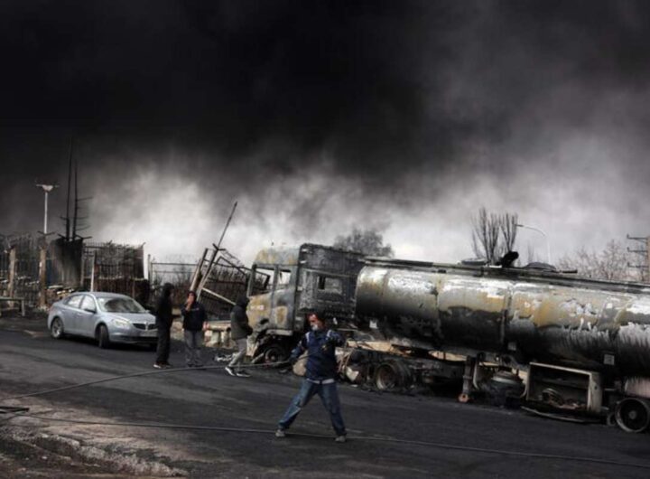 Una raffineria di petrolio colpita a Teheran