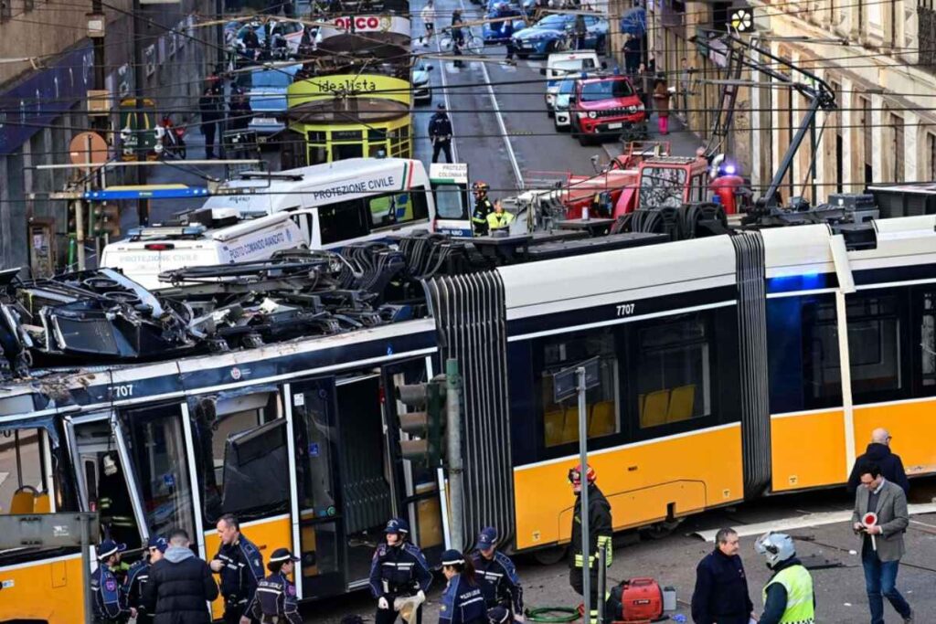 tram milano incidente