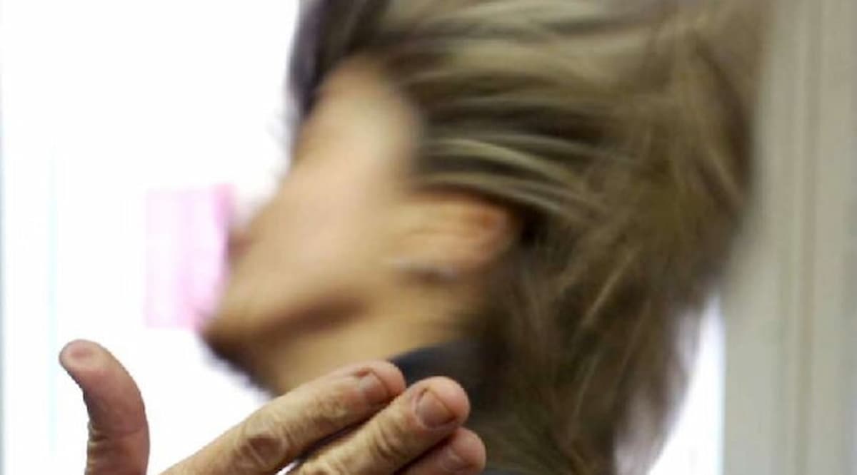 Tentato femminicidio. Chiama il 112, “ho ucciso la mia compagna”: ma quando arrivano i medici è ancora viva