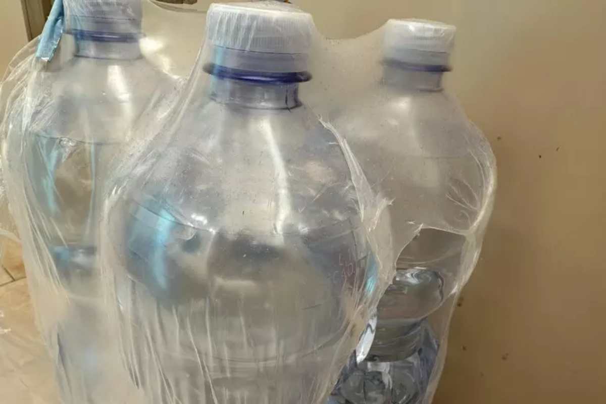 Bottiglie di acqua minerale